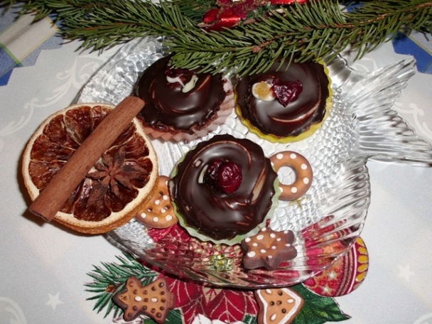 Marcipánové košíčky s brusnicami - obrázok 5