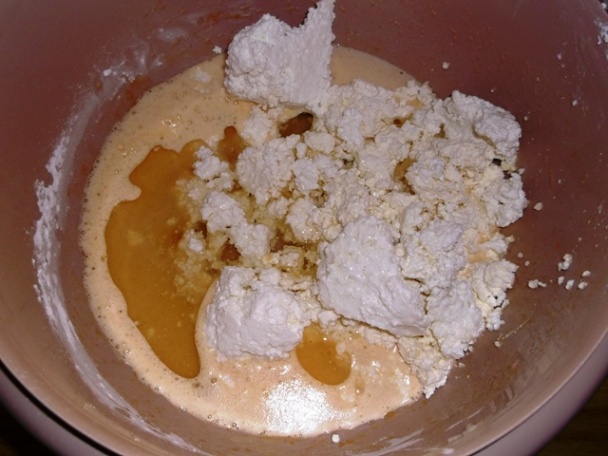 Koláče z tvarohového cesta so sušenými slivkami (fotorecept) - obrázok 3