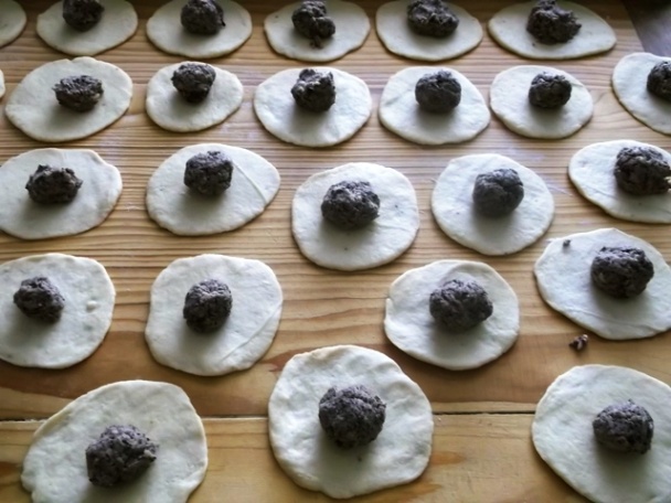 Svadobné koláčiky s netradičnou drobenkou (fotorecept) - obrázok 10
