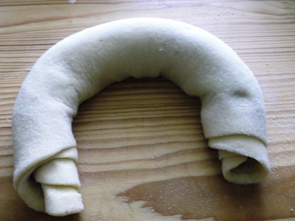 Orechová bábovka z kysnutého cesta (fotopostup) - obrázok 10