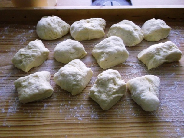 Plnená cukrovo-škoricová rolka (fotorecept) - obrázok 5