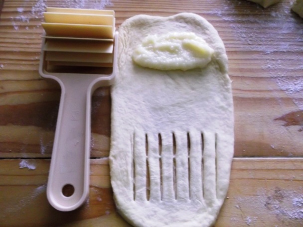 Plnená cukrovo-škoricová rolka (fotorecept) - obrázok 8