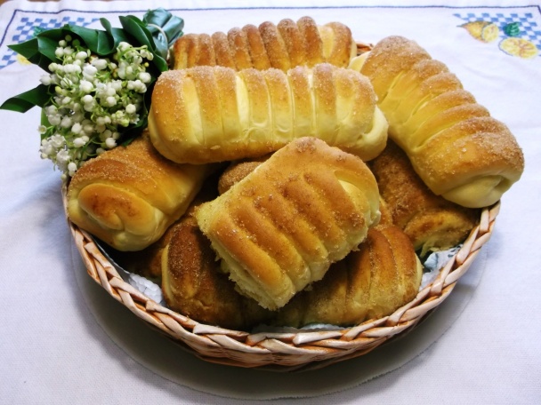 Plnená cukrovo-škoricová rolka (fotorecept) - obrázok 18