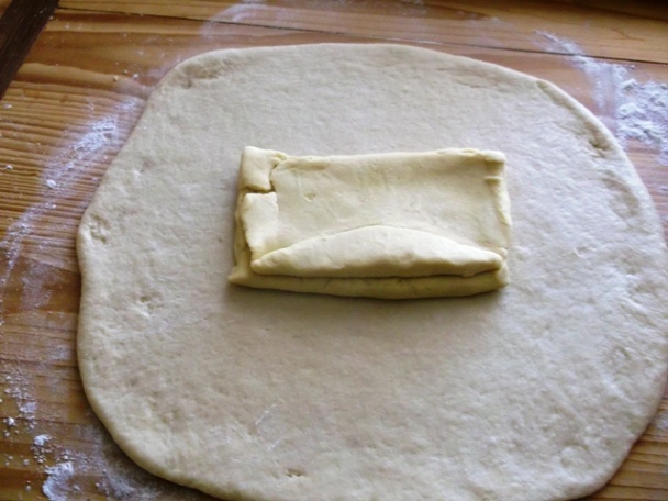 Orechové koláče z kysnutého lístkového cesta (fotorecept) - obrázok 4