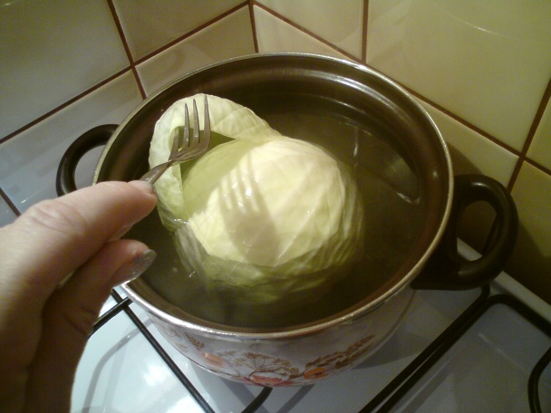 Kapustové závitky v paradajkovej omáčke (fotorecept) - obrázok 2