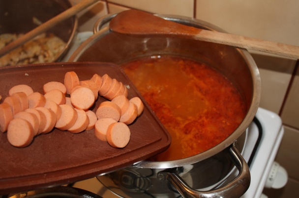 Rýchla gulášová polievka (fotorecept) - obrázok 3