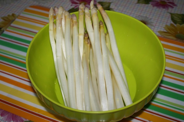 Vyprážaná špargľa so šunkou (fotorecept) - obrázok 1