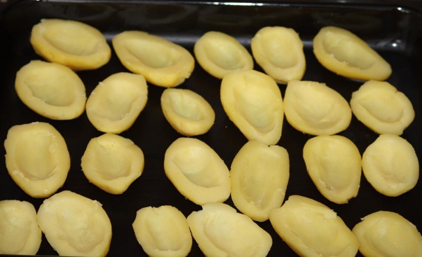 Pečené zemiaky plnené bryndzovou penou (fotorecept) - obrázok 1