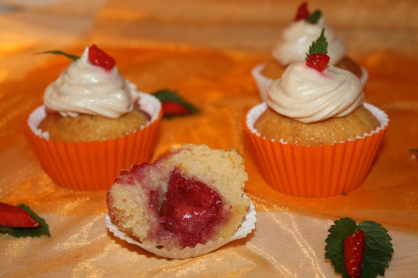 Jahodové muffinky (fotorecept) - obrázok 11