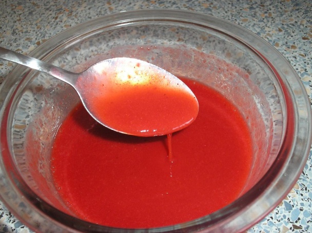 Jahodové parené buchty s jahodovou omáčkou (fotorecept) - obrázok 7