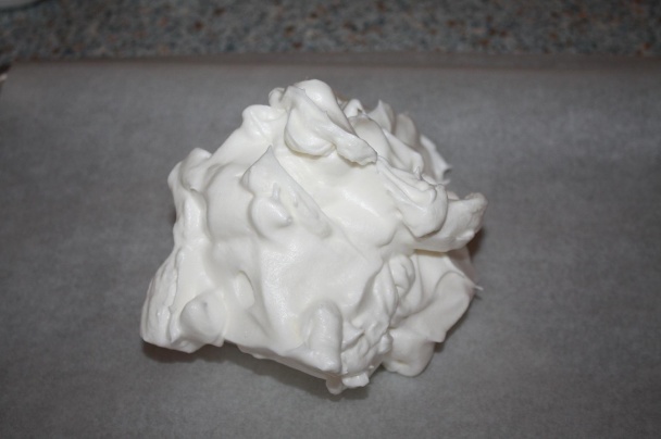 Snehová torta s tvarohom a ovocím (fotorecept) - obrázok 3