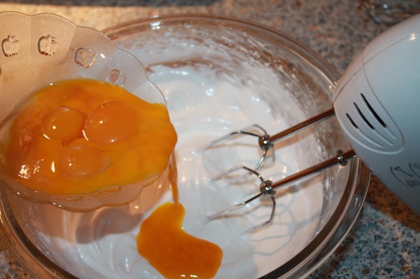 Mliečny dezert s drobným ovocím (fotorecept) - obrázok 1