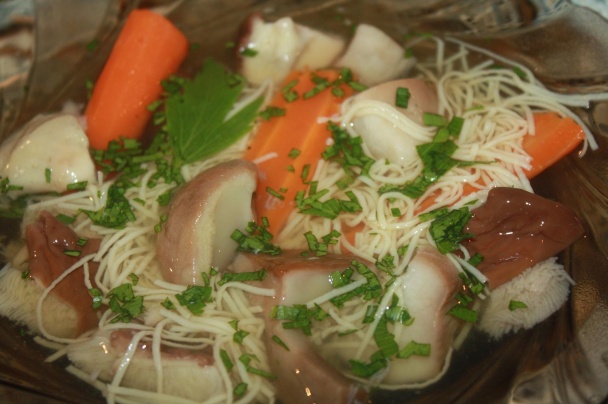 Nedeľná hubová polievka (fotorecept) - obrázok 6