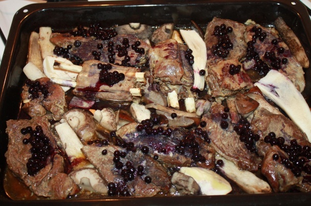 Diviak na kozákoch v čučoriedkovej omáčke (fotorecept) - obrázok 3