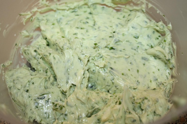 Bylinkové maslo s medvedím cesnakom (fotorecept) - obrázok 4