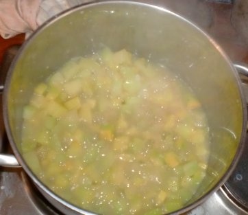 Tekvicovo-cuketová polievka - obrázok 2