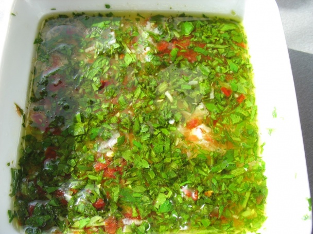 Grilované kuracie srdiečka na bagete s omáčkou   - obrázok 4