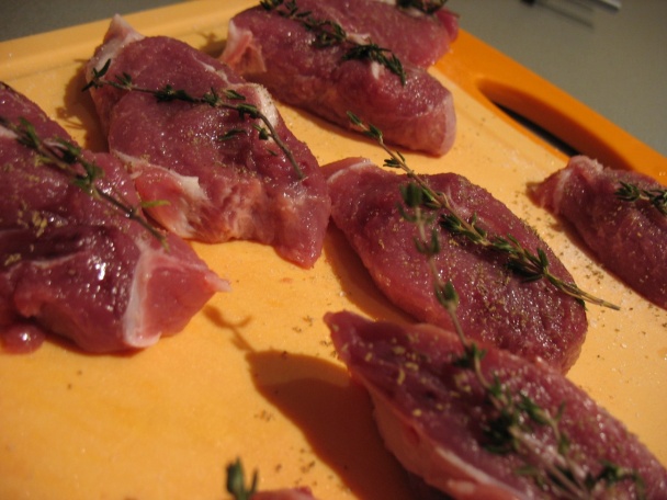 Bravčové paličky s prosciutom a pečenými zemiakmi - obrázok 2