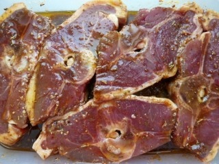 Grilované jahňacie kotlety so zeleninou - obrázok 1