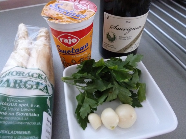 Fettuccine so špargľovým krémom  - obrázok 1