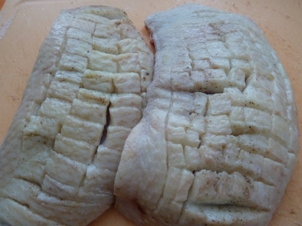 Kačacie prsia na brusnicovej omáčke so zemiakovým pyré (fotorecept) - obrázok 1