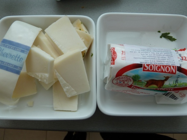 Papriky s rozpečeným  kozím syrom a dresingom s píniovými orieškami (fotorecept) - obrázok 2