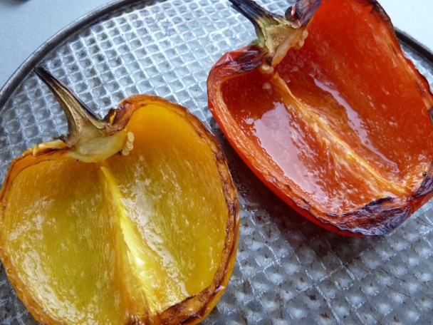 Papriky s rozpečeným  kozím syrom a dresingom s píniovými orieškami (fotorecept) - obrázok 6