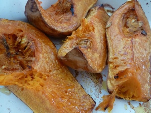 Mušle sv. Jakuba na tekvicovo-medovom kréme a foie gras so šalviou opečenou na masle (fotorecept) - obrázok 2