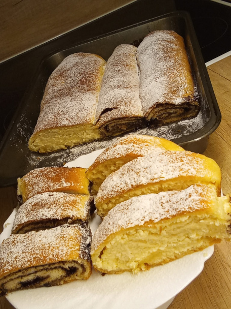 Tvarohový a kakaový kysnutý závin - obrázok 5