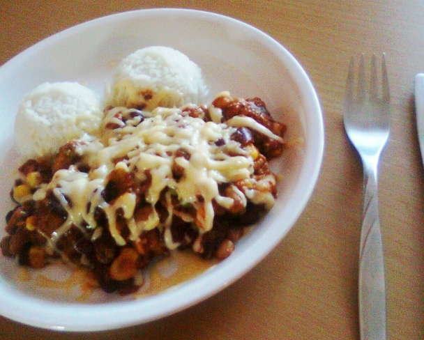 Morčacie prsia so šampiňónmi, zeleninou a fazuľou v paradajkovej omáčke - obrázok 3