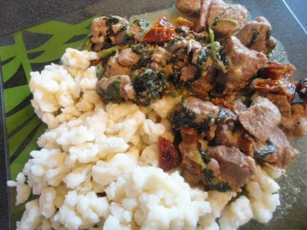 Morčacie mäso s listovým špenátom a sušenými rajčinami - obrázok 3