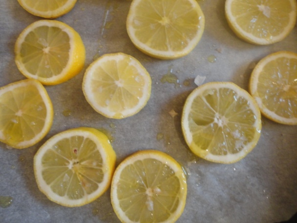 Kura s pečenými citrónmi, olivami a kaparami (fotorecept) - obrázok 2