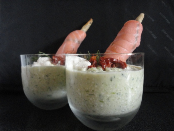 Uhorkovo-jablkový krém s údeným lososom (fotorecept) - obrázok 5