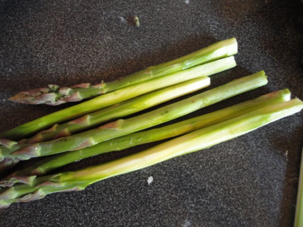 Tortilla so špargľou a hráškom (fotorecept) - obrázok 2