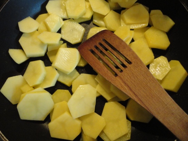 Tortilla so špargľou a hráškom (fotorecept) - obrázok 3