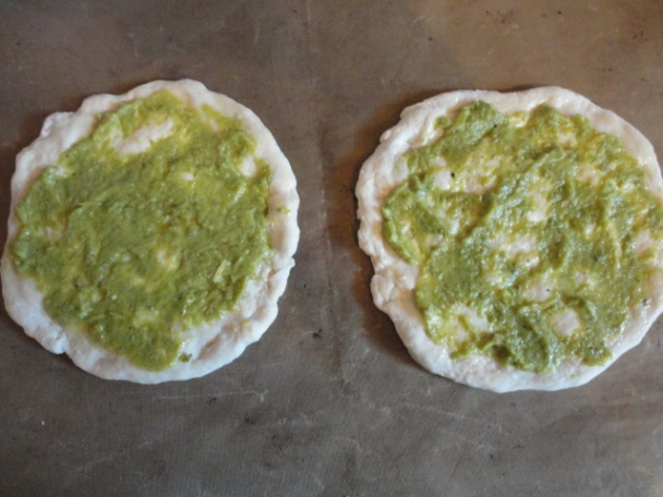 Pizza so zelenou špargľou a mozzarellou (fotorecept) - obrázok 2