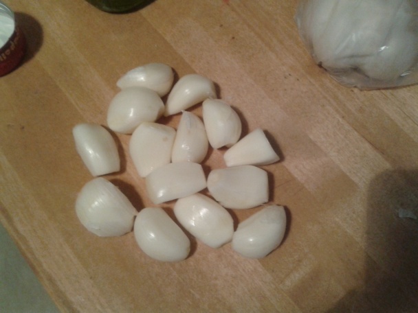 Bochníčky s restovanými paradajkami a cesnakom - obrázok 3