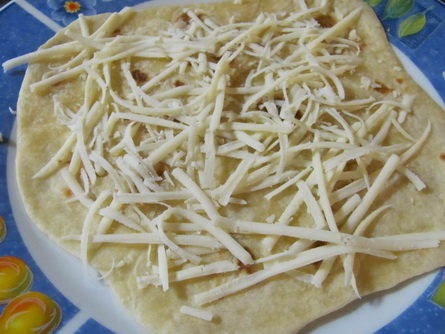 Hubovo-syrovo-špenátové quesadillas (fotorecept) - obrázok 2