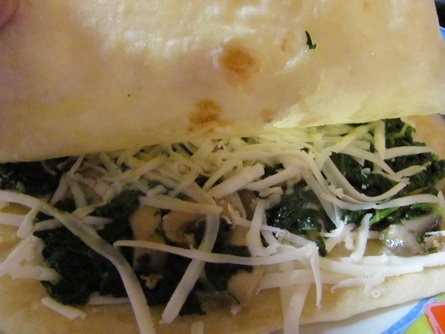 Hubovo-syrovo-špenátové quesadillas (fotorecept) - obrázok 3