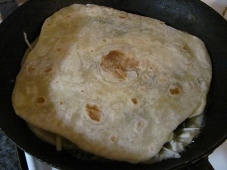 Hubovo-syrovo-špenátové quesadillas (fotorecept) - obrázok 4
