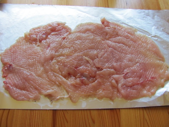 Kuracia roláda s ricottou, hubami na smotane a zemiakovými plackami (fotorecept) - obrázok 3
