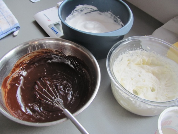  Cheesecake s čokoládovou penou - obrázok 9