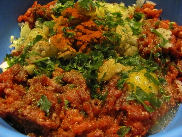 Hovädzia roláda so špenátom a so syrom  - obrázok 1