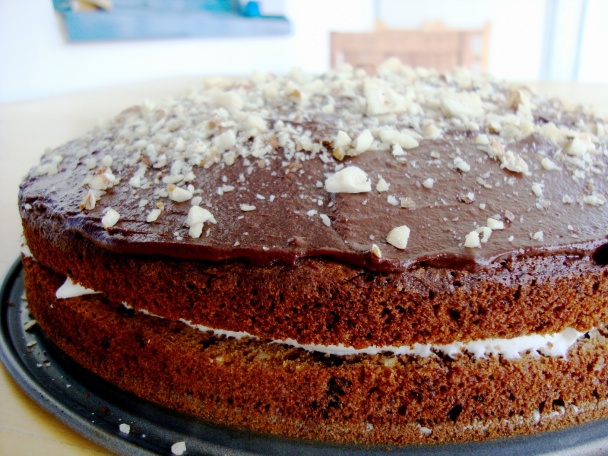 Čokoládová torta s orieškami - obrázok 3