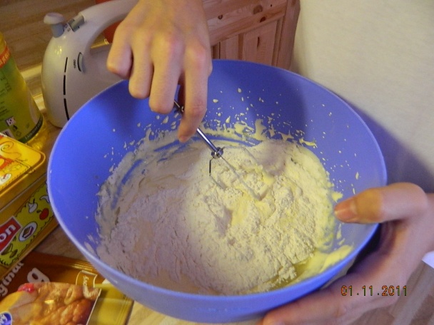 Pudingovo-smotanový koláč (fotorecept) - obrázok 3