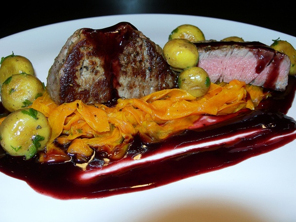 Steak medium s brusnicovým gélom - obrázok 1