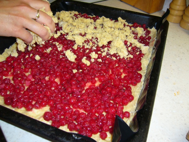 Ríbezľový koláč s orechovou mrveničkou (fotorecept) - obrázok 3