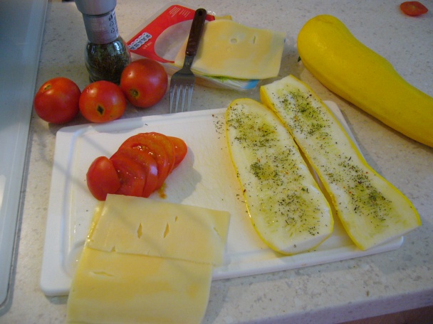 Pečená cuketa s paradajkou a syrom (fotorecept) - obrázok 1