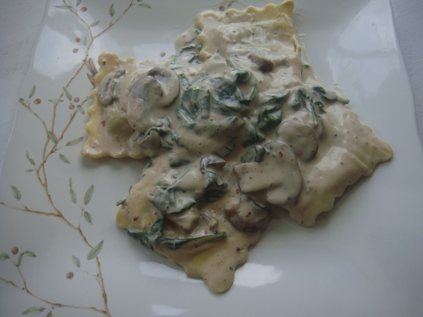 Ravioli, portobello a špenát v Alfredo omáčke (fotorecept) - obrázok 9