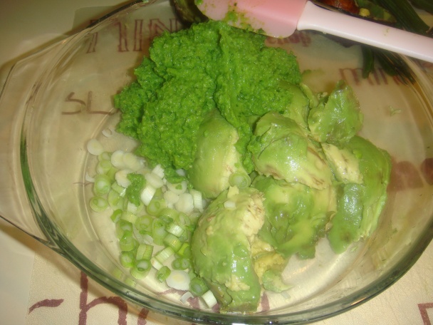 Guacamole dip so zeleným hráškom (fotorecept) - obrázok 5